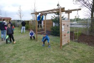 Klettergerüst mit Fußballtor