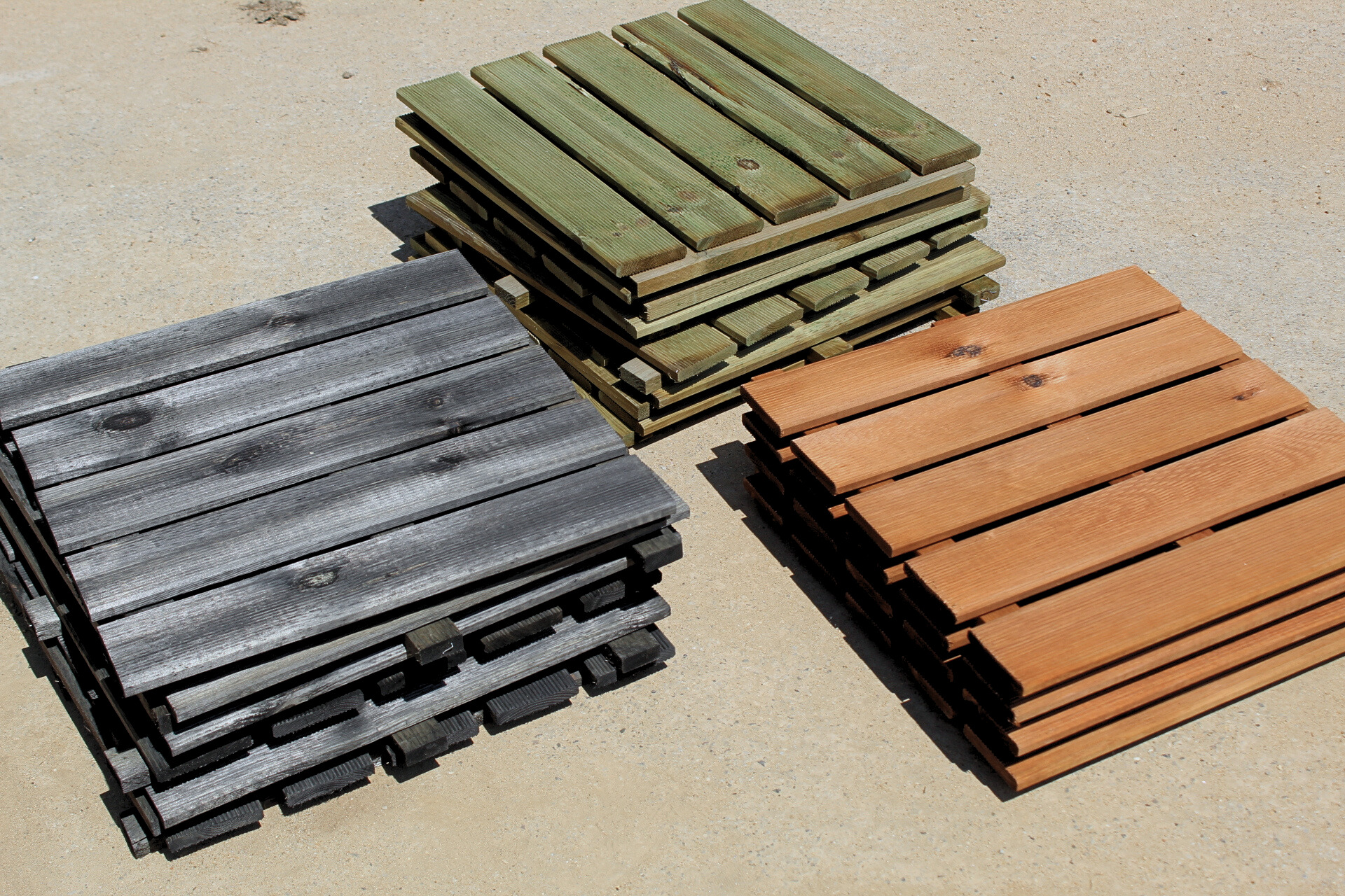 Terrassenfliese aus Kiefernholz GRAU imprägniert 50x50cm Holzfliese Balkonfliese Fliese Terrasse