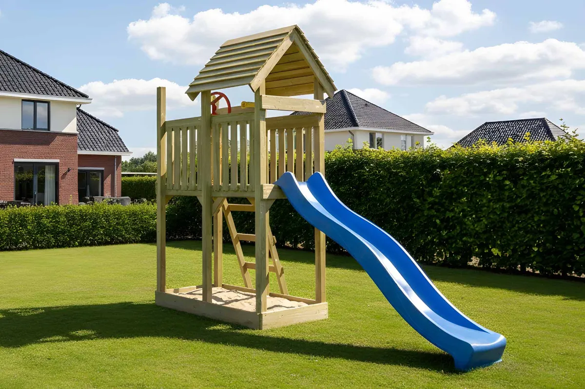 Spielturm Andrea Aktiv mit Podest und Leiter