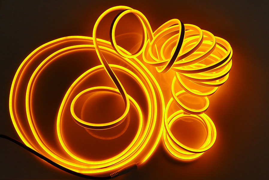 Neon Lichtschlauch 9 m mit 1080 LED IP44 für außen/innen