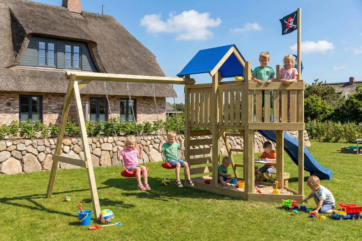 Spielturm Georg Abenteuer mit Doppelschaukel und Kletterwand