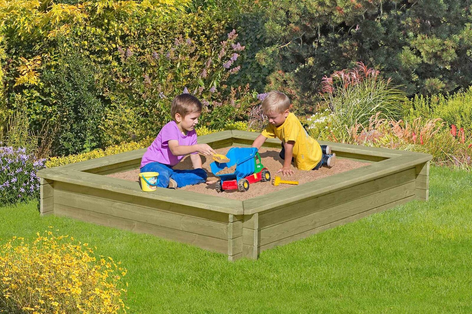 Sandkasten aus Holz imprägniert Aufbau mit Stecksystem