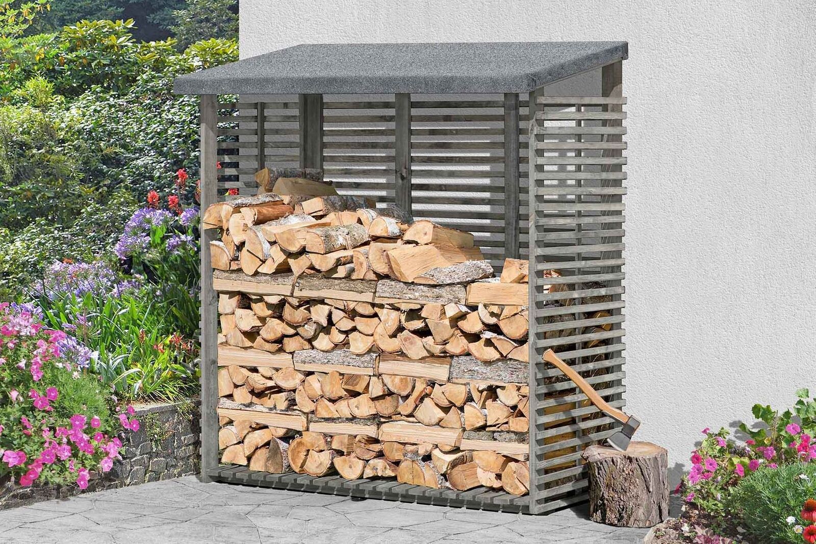 Kaminholzregale aus Holz – Brennholz trocken & ordentlich lagern