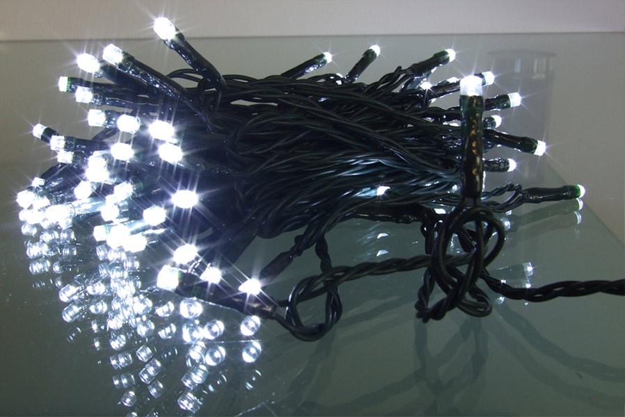 LED Lichterkette mit 200 LED 20m weiß für innen und außen