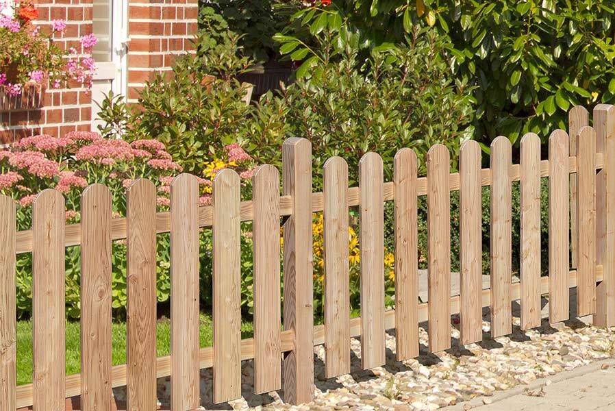 Holzpaket für Vorgartenzaun aus Lärchenholz Holzzaun mit 2 Riegeln