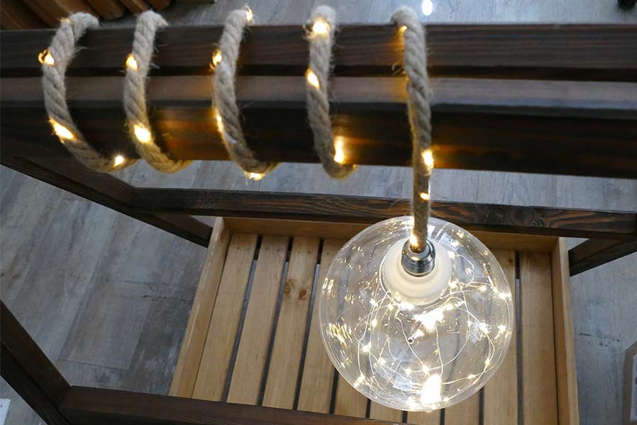 Leuchtkugel ⌀ 20 cm 60 LED warmweiß Kugelleuchte mit Seil zum Aufhängen