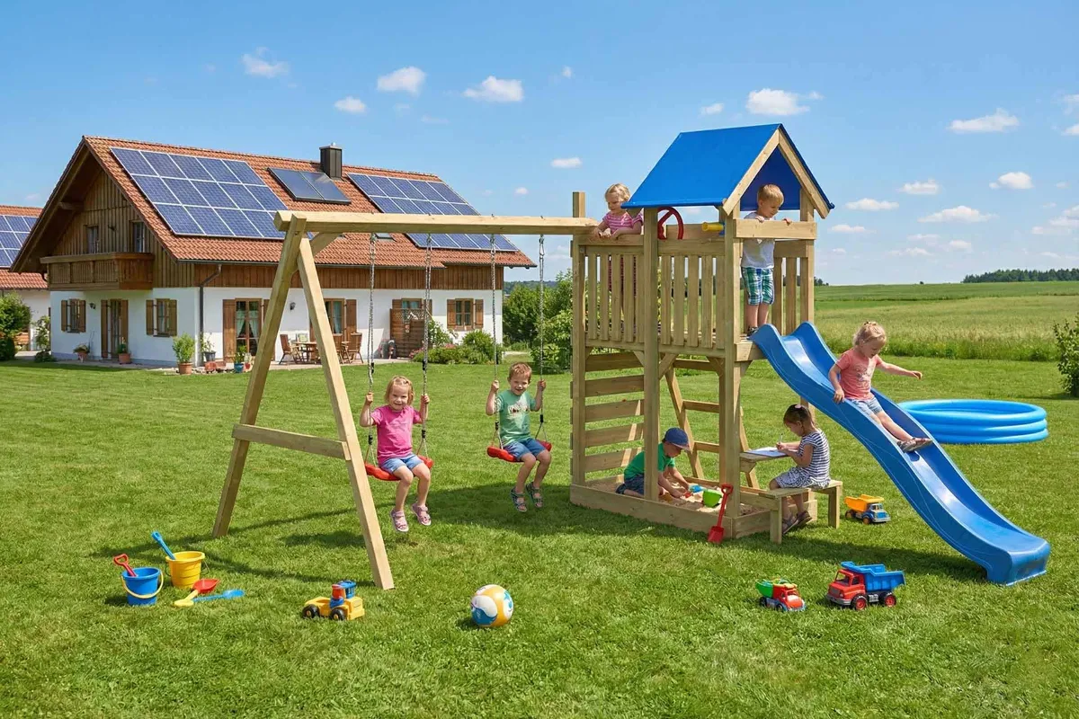 Spielturm Lucia Abenteuer mit Doppelschaukel und Kletterwand