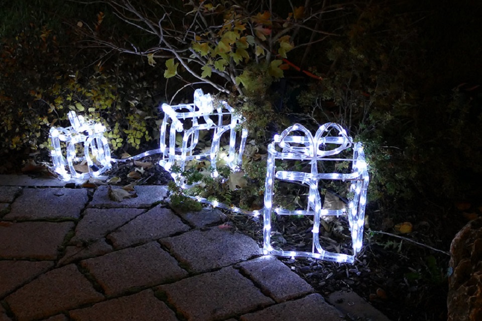 Geschenkboxen 3er-Set aus Drahtgestell und Lichtschlauch Lichtschlauchfigur mit 180 LED