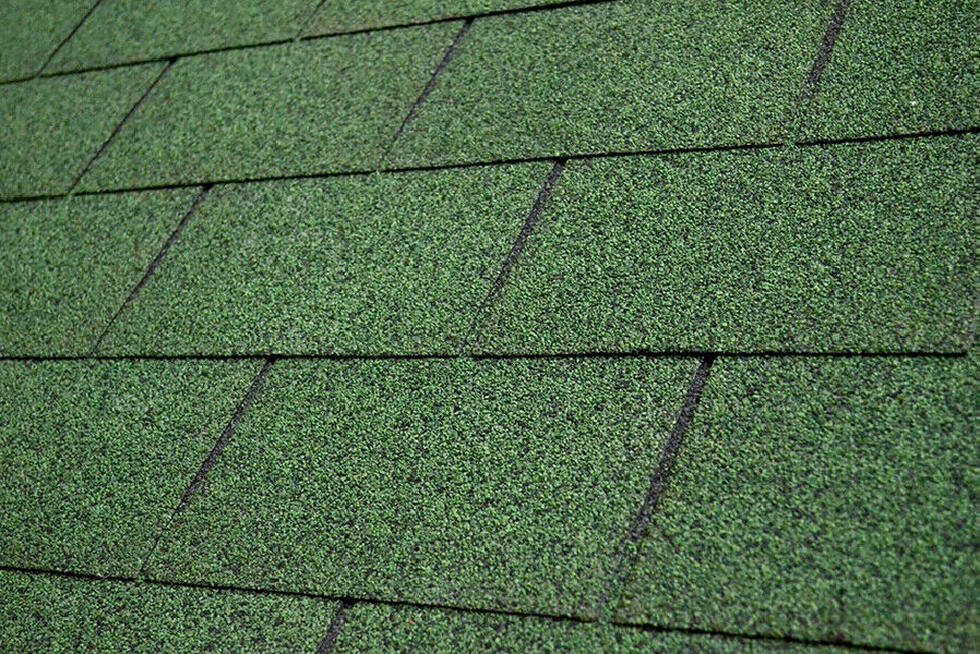 Bitumen Dachschindeln 2 m² rechteckig schwarz rot grün