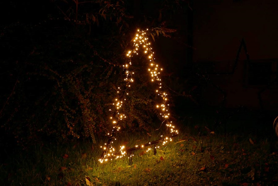 Tanne Metallrahmen LED beleuchtet Weihnachten mit Erdspieß